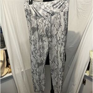 Aerie snake skin leggings NWOT